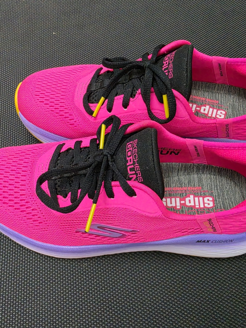 Skechers GOrun Slip-In Athletic Shoes in Bright Pink with Black Accents Like New - Picture 3 of 6